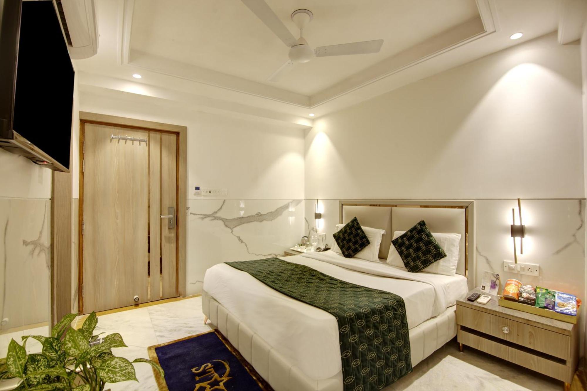 Hotel Transit International- Aerocity Delhi Airport นิวเดลี ภายนอก รูปภาพ