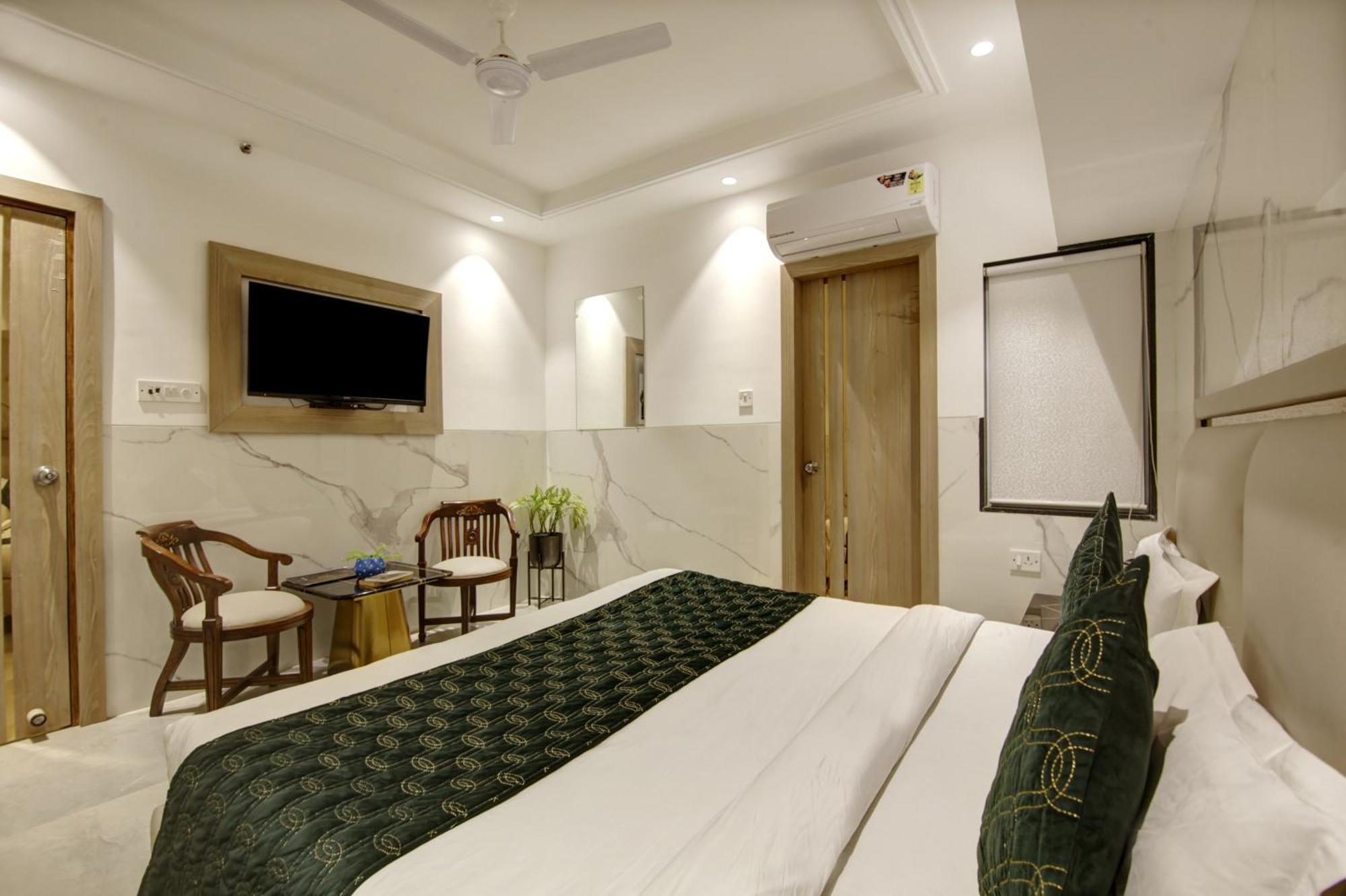 Hotel Transit International- Aerocity Delhi Airport นิวเดลี ภายนอก รูปภาพ