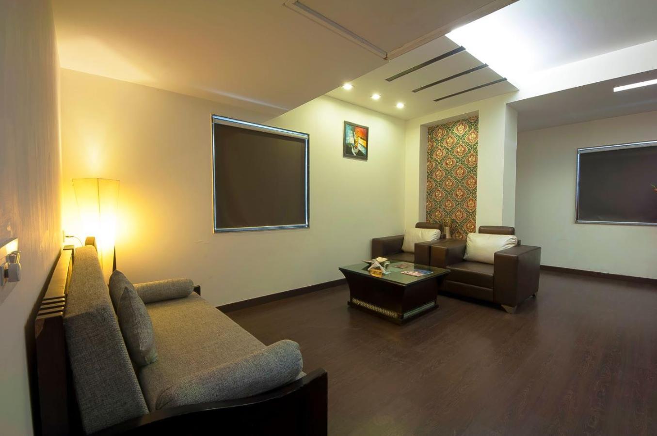 Hotel Transit International- Aerocity Delhi Airport นิวเดลี ภายนอก รูปภาพ